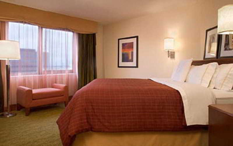 Sheraton Suites Chicago O'Hare Rosemont Rum bild